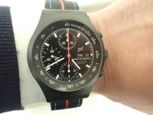 〈ポルシェ・デザイン〉クロノグラフ1-ポルシェ75周年記念モデル